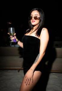 642428998: Chica busca chico en La Coruña