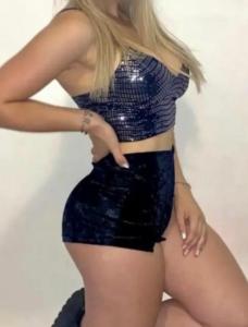631157542: Chica busca chico en Lérida