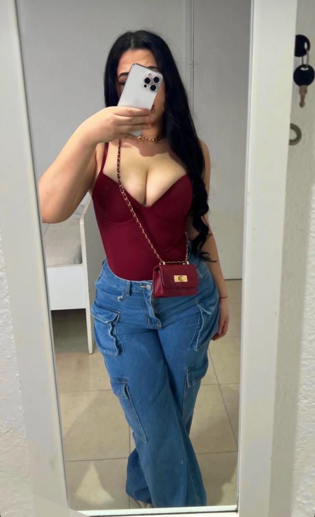 642631305: Chica busca chico en Cádiz