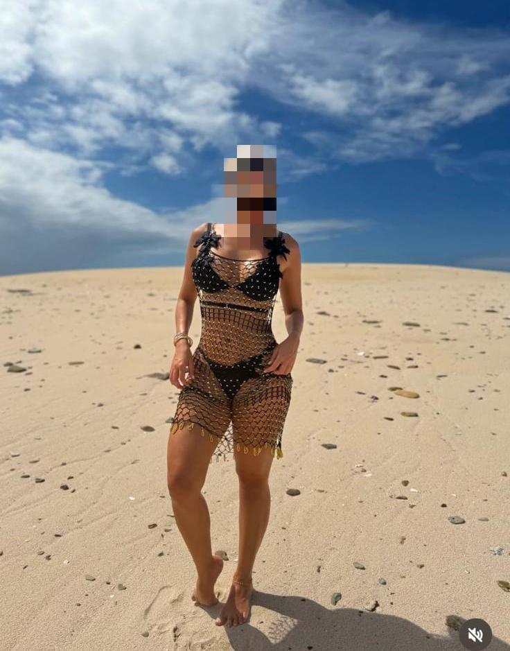 742086631: Chica busca chico en Sevilla