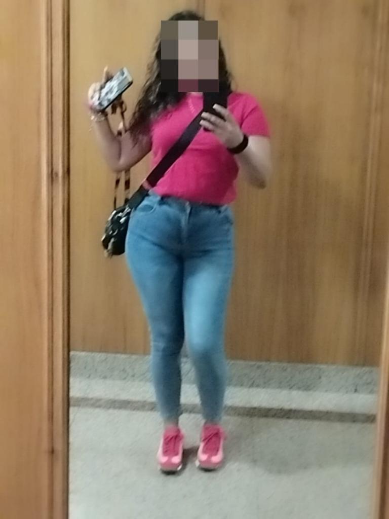 631643086: Chica busca chico en León