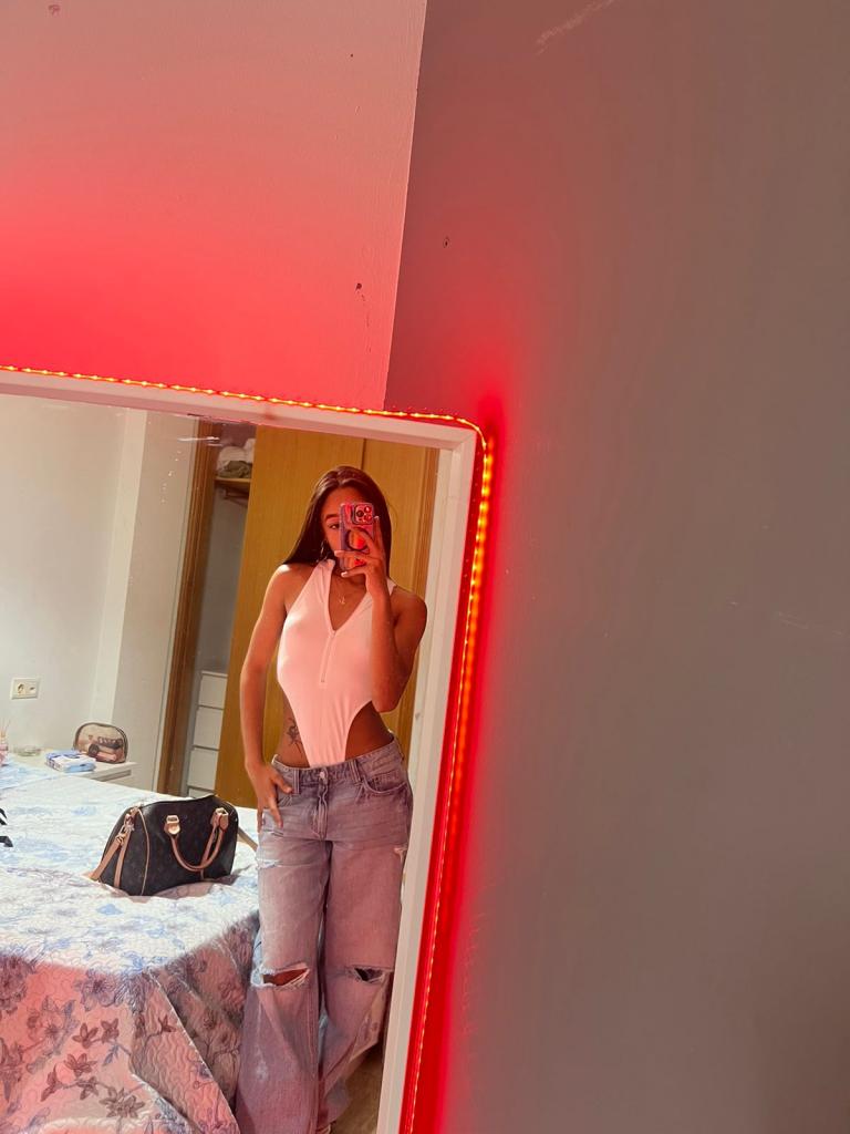 Chica busca chico en Mallorca: 