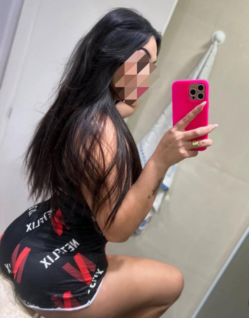 614823085: Chica busca chico en Orense