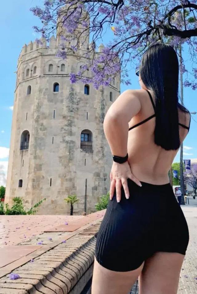 Chica busca chico en Jaén: 