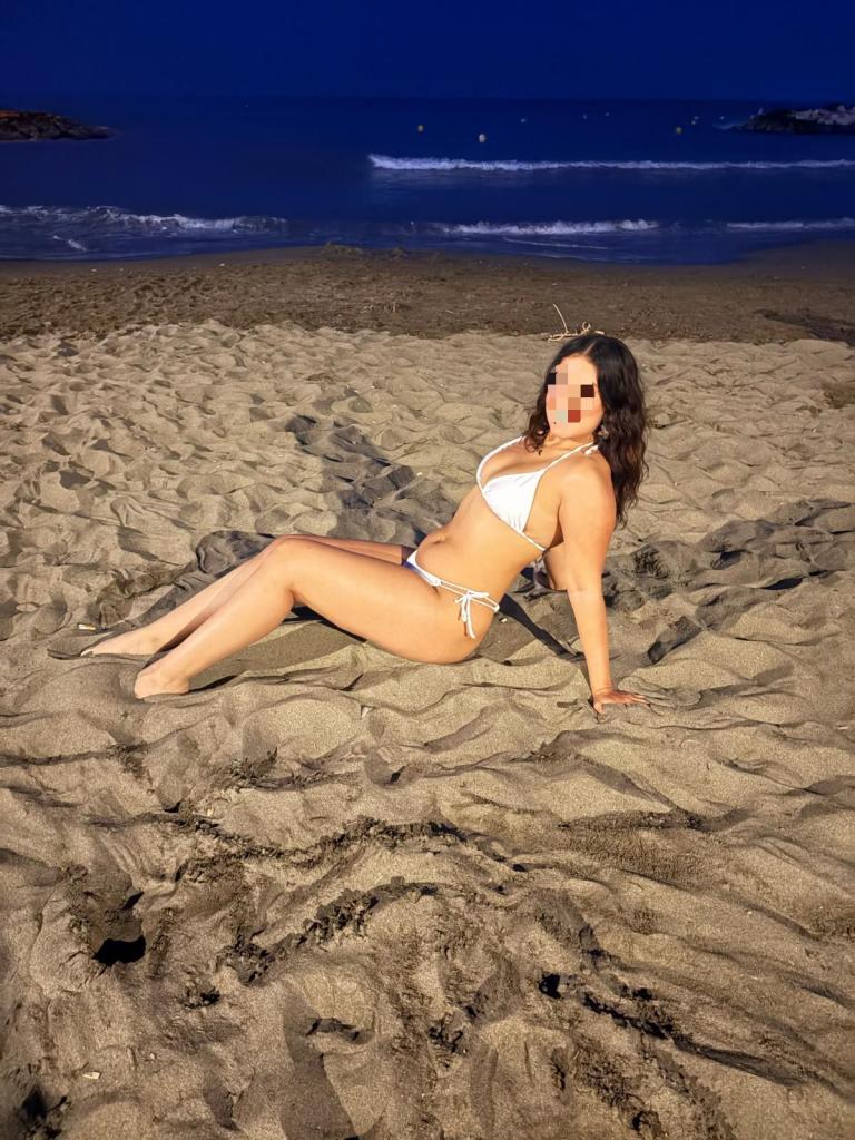 Chica busca chico en Málaga: Chica busca chico