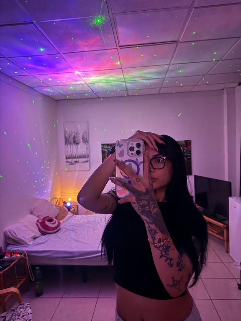 Chica busca chico en Tenerife: 