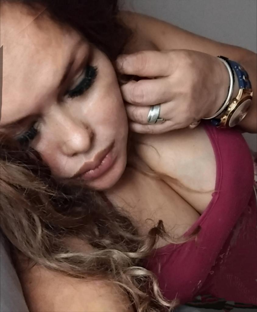 Chica busca chico en Sevilla: 