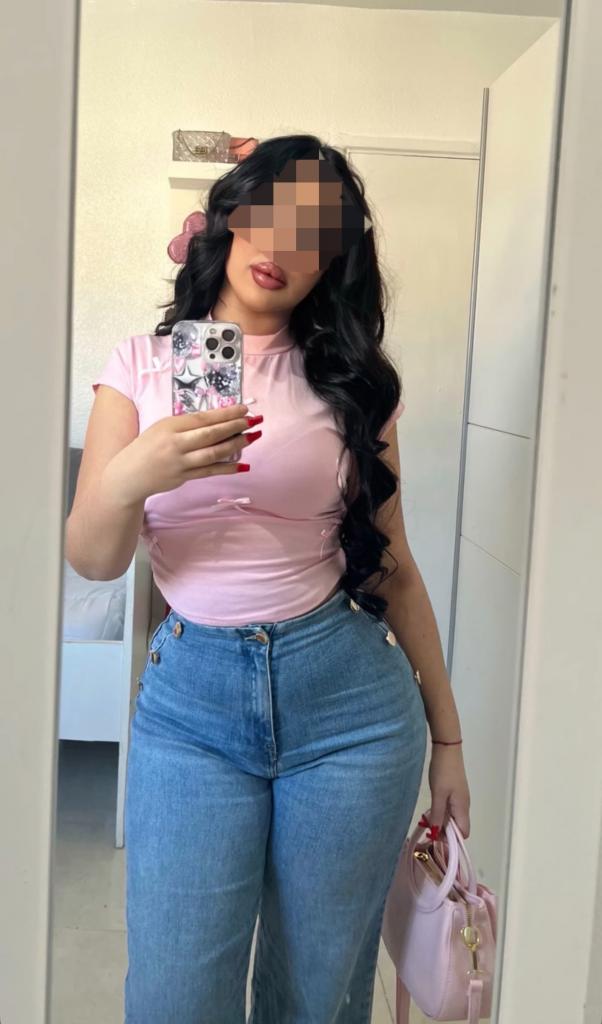 642631305: Chica busca chico en Cádiz