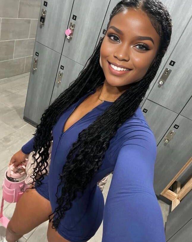 Chica busca chico en Málaga: Chica busca chico