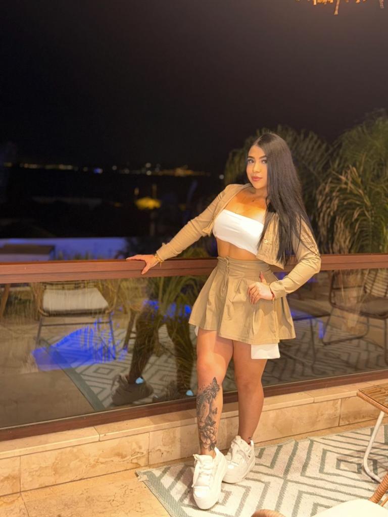 Chica busca chico en Cádiz: 