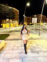 643975754: Chica busca chico en Lugo