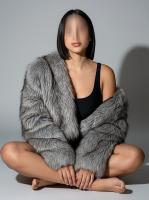 610817234: Chica busca chico en Madrid