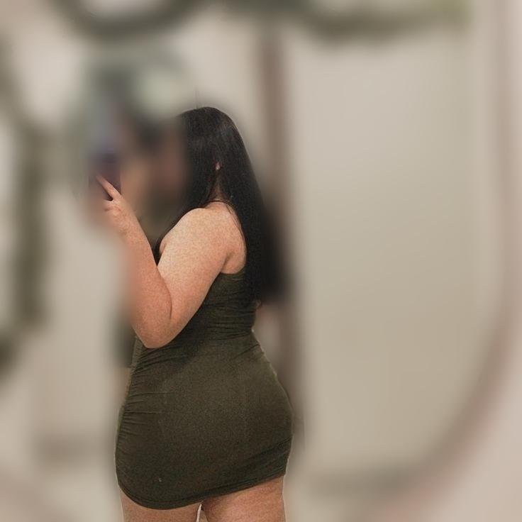 631287179: Chica busca chico en La Coruña