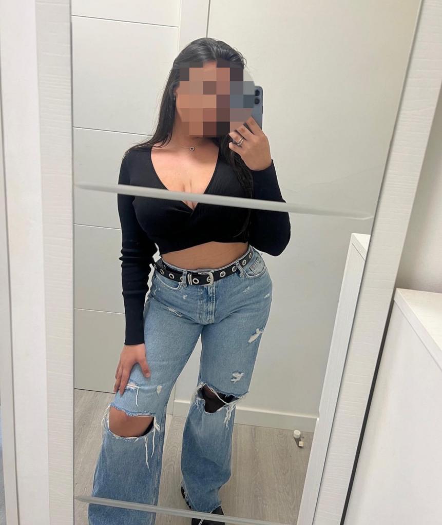 Chica busca chico en Cádiz: 