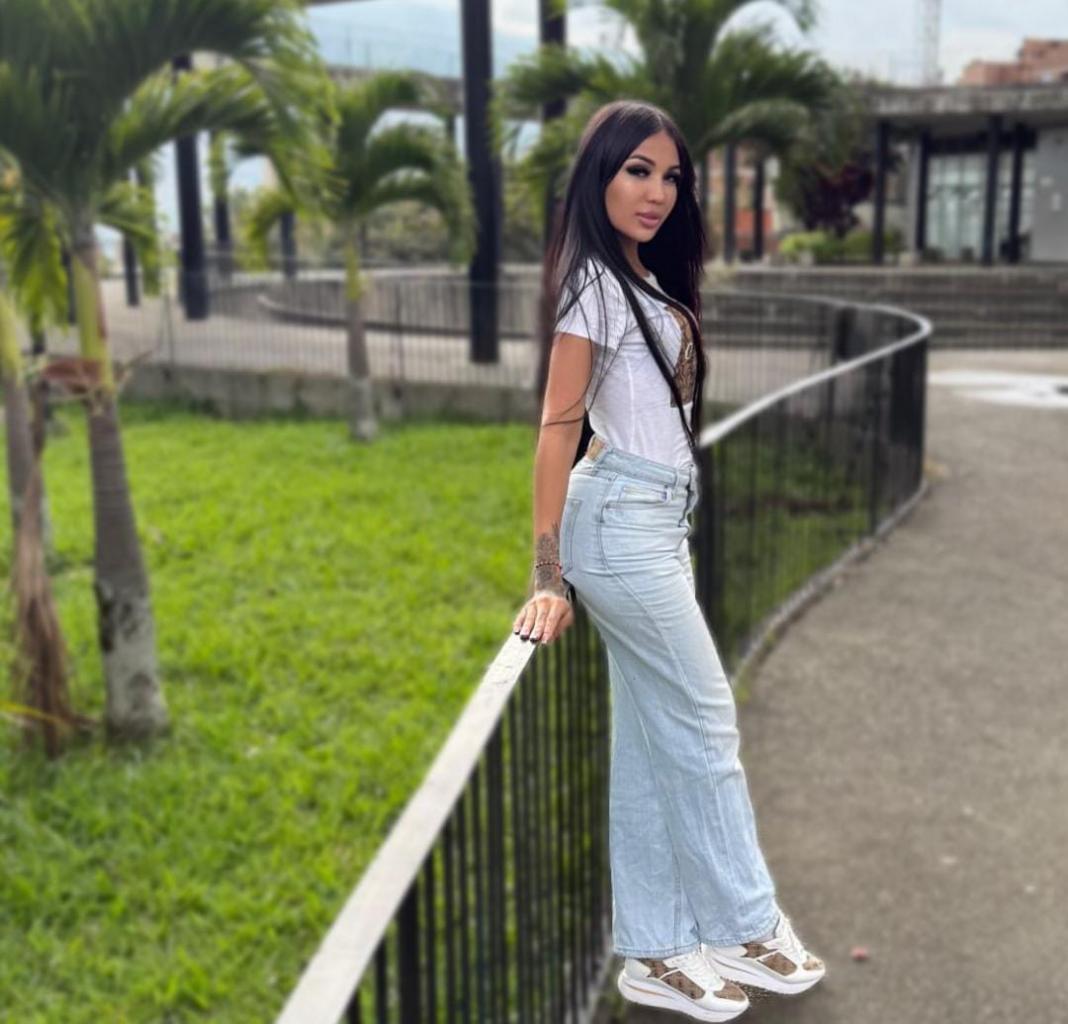 672962924: Travesti en Navarra