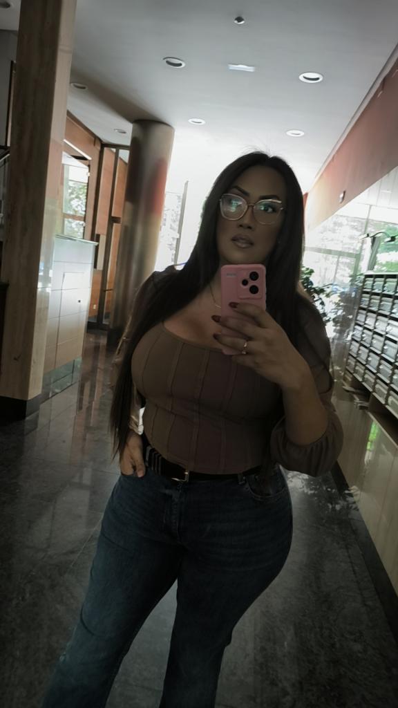 722659434: Travesti en León