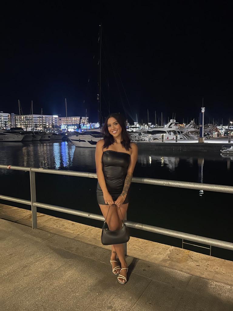 Chica busca chico en Alicante: 