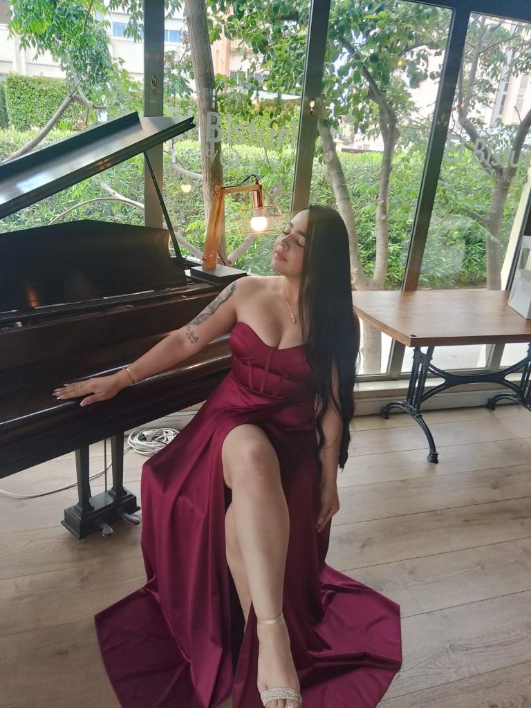 Chica busca chico en Alicante: 