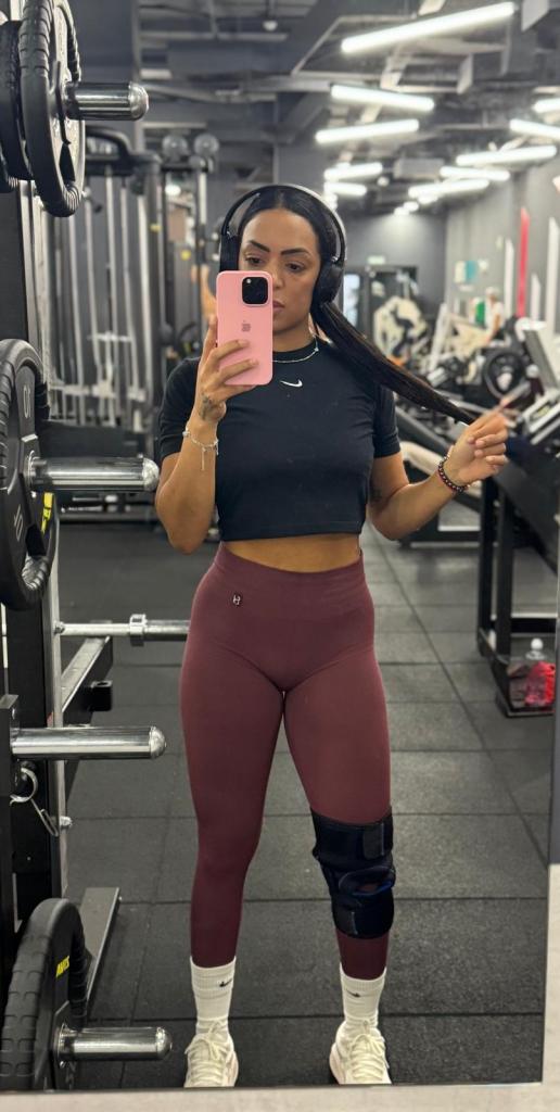 Chica busca chico en Cádiz: 