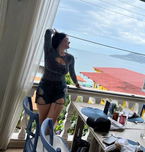 612204049: Chica busca chico en Jaén