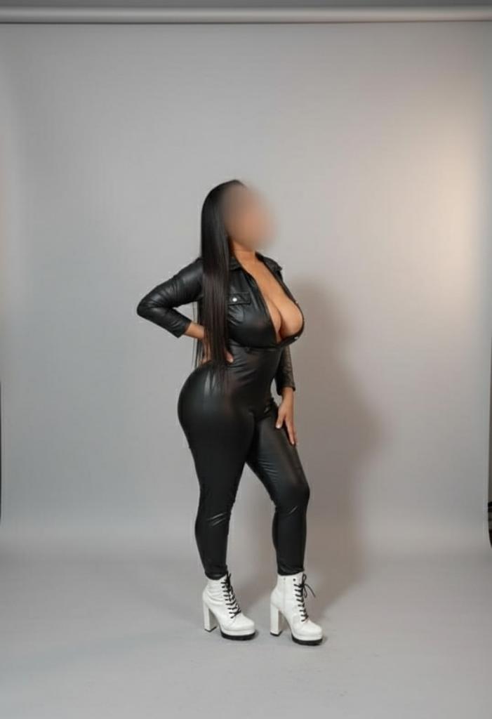 Chica busca chico en Cantabria: Chica busca chico