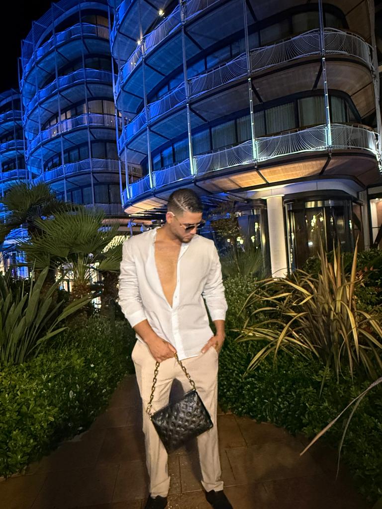 669911338: Chico busca chica en Madrid