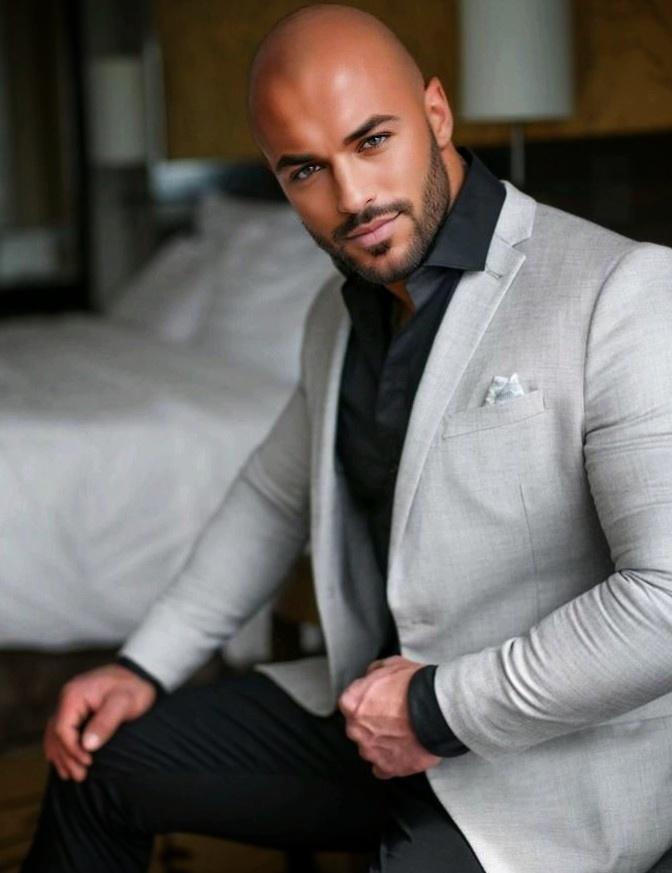 634693841: Chico busca chica en Sevilla