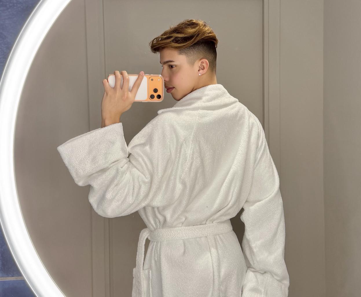 611332317: Chico busca chica en Barcelona