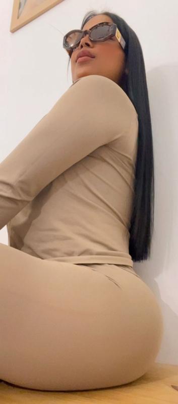 664142923: Chica busca chico en Madrid