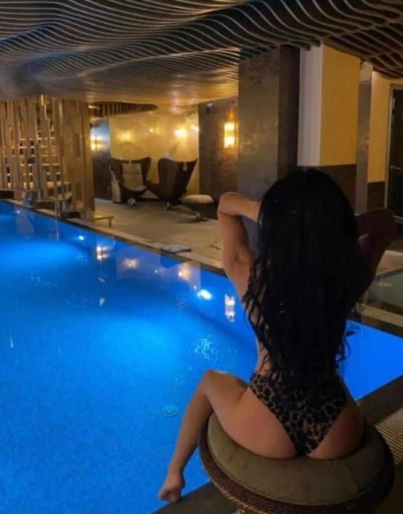 652998072: Chica busca chico en Guipúzcoa