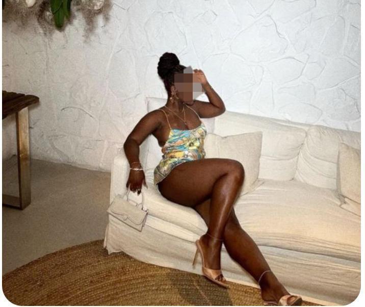 Chica busca chico en Granada: 