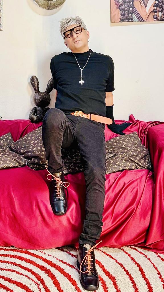 608259318: Chico busca chica en Barcelona