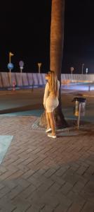 634895728: Chica busca chico en Málaga