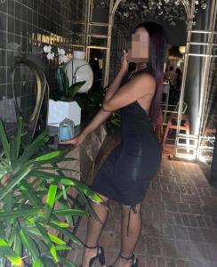 613570587: Chica busca chico en León