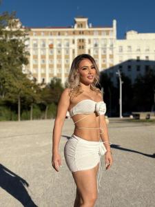 663376927: Chica busca chico en Lérida