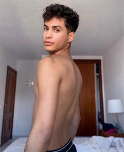 600029977: Chico busca chica en Las Palmas