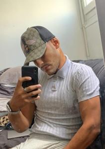 612298692: Chico busca chica en Barcelona