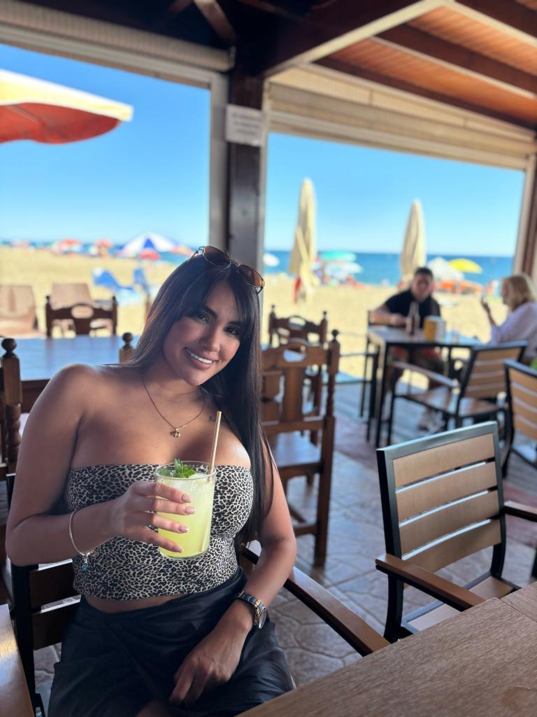 Chica busca chico en Almería: 