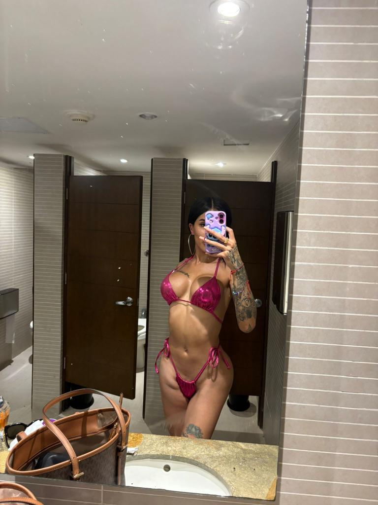 613945263: Travesti en Barcelona