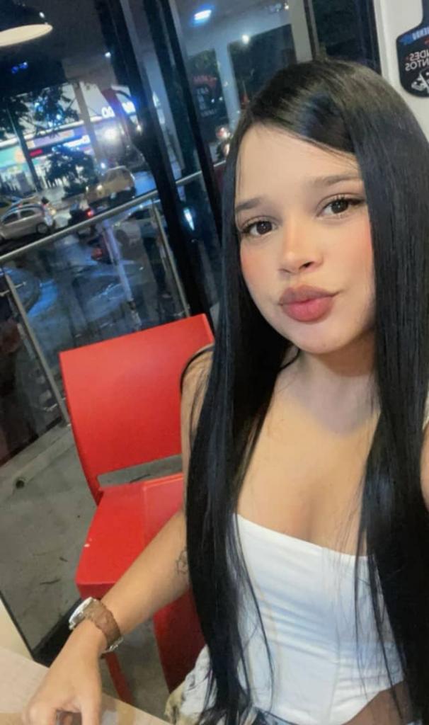 614914958: Chica busca chico en Almería