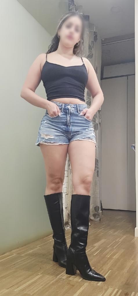 647965905: Chica busca chico en Madrid