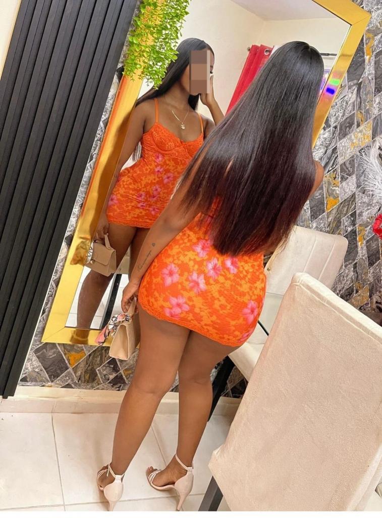 613570587: Chica busca chico en León