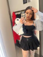 667585041: Chica busca chico en Madrid