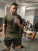 667839646: Chico busca chica en Valencia