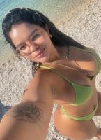 631086796: Chica busca chico en Barcelona