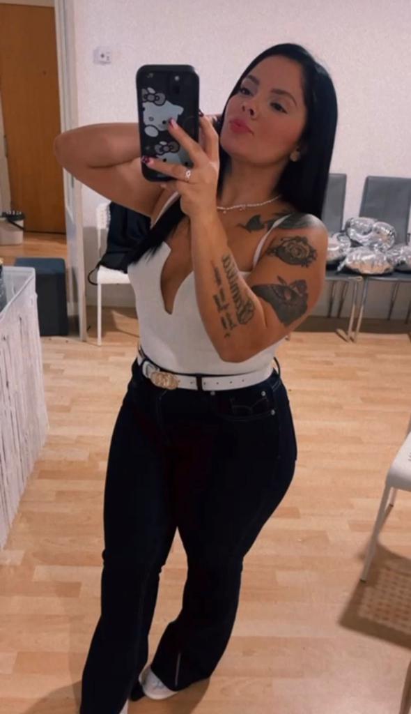 637952355: Chica busca chico en Málaga