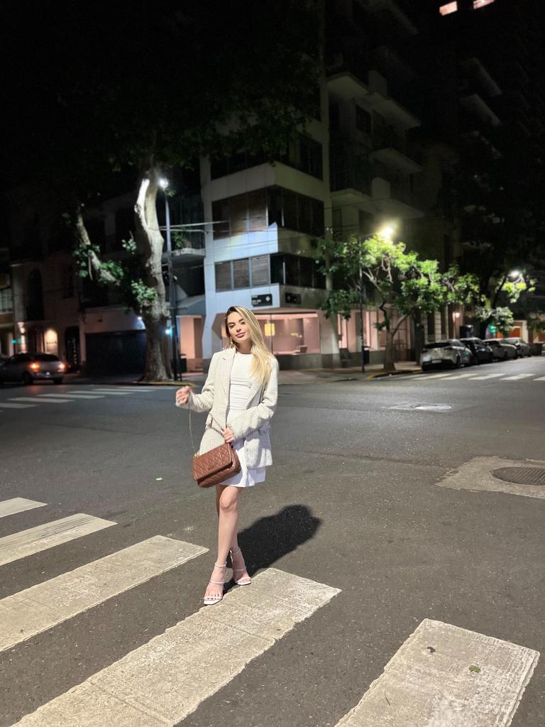 612287956: Chica busca chico en Alicante