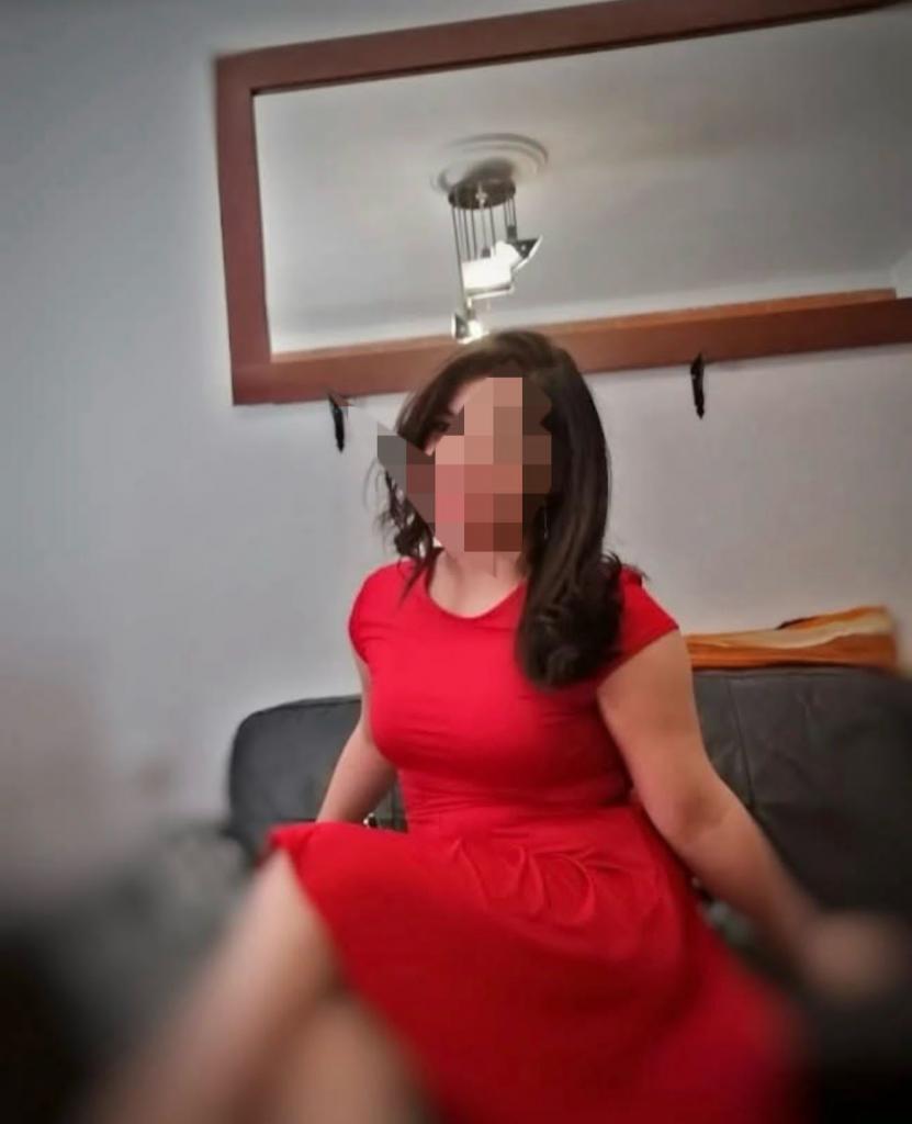 647939461: Chica busca chico en Córdoba