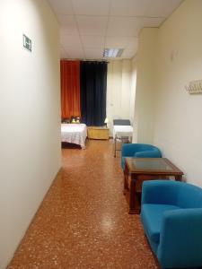 607267503: Chica busca chico en Valencia