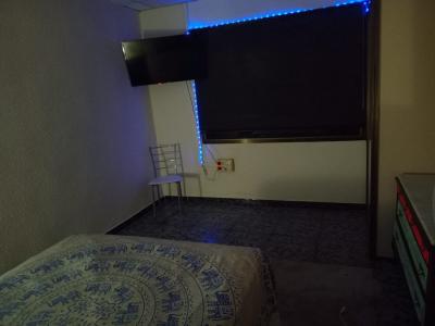 607267503: Chica busca chico en Valencia